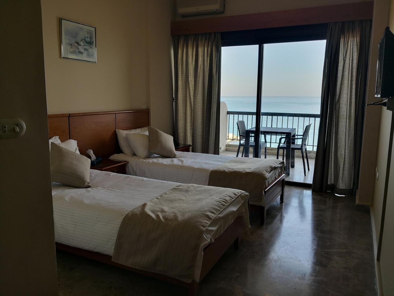 Holiday Suites Hotel & Beach Resort ジュニエ エクステリア 写真