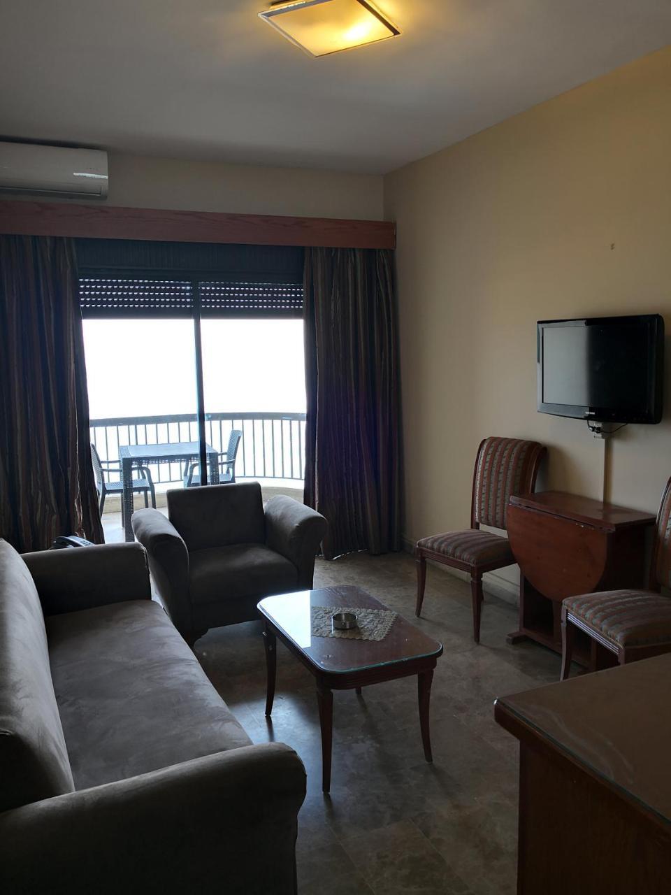 Holiday Suites Hotel & Beach Resort ジュニエ エクステリア 写真