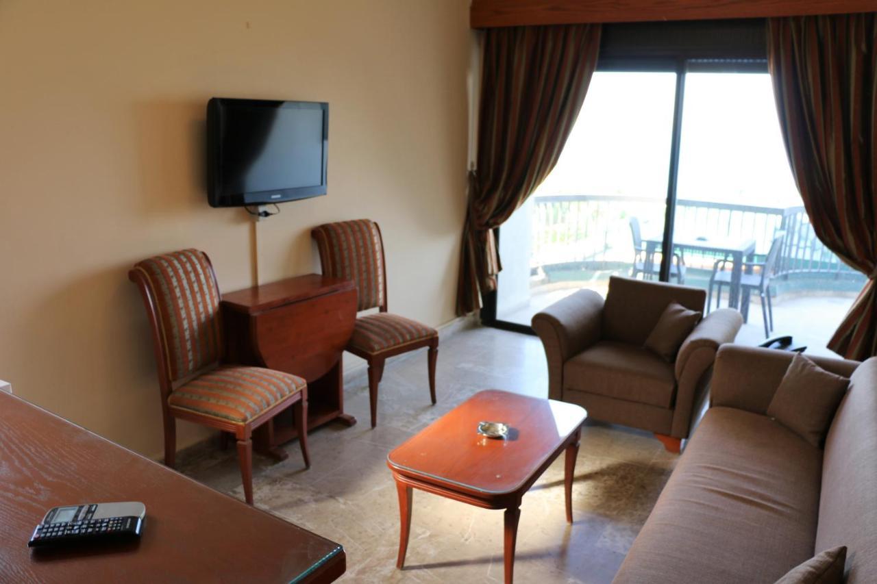 Holiday Suites Hotel & Beach Resort ジュニエ エクステリア 写真
